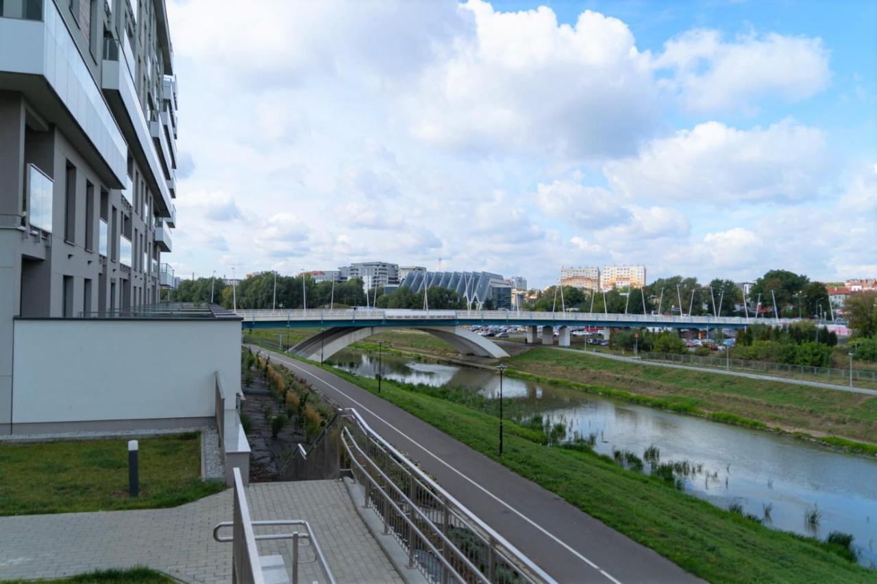 Capital Towers - Apartament Pop-Art Z Widokiem Na Rzeke Rzeszow Exterior photo